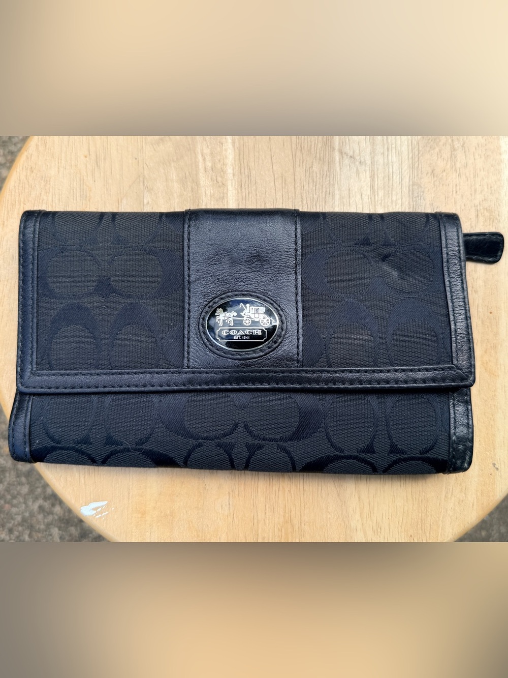 Coach Signature Jacquard Tri-Fold Wallet – Black Leather & Fabric, Classic Style